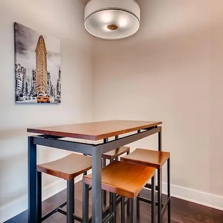 Capitol View Condos - Downtown Austin - Lone Star